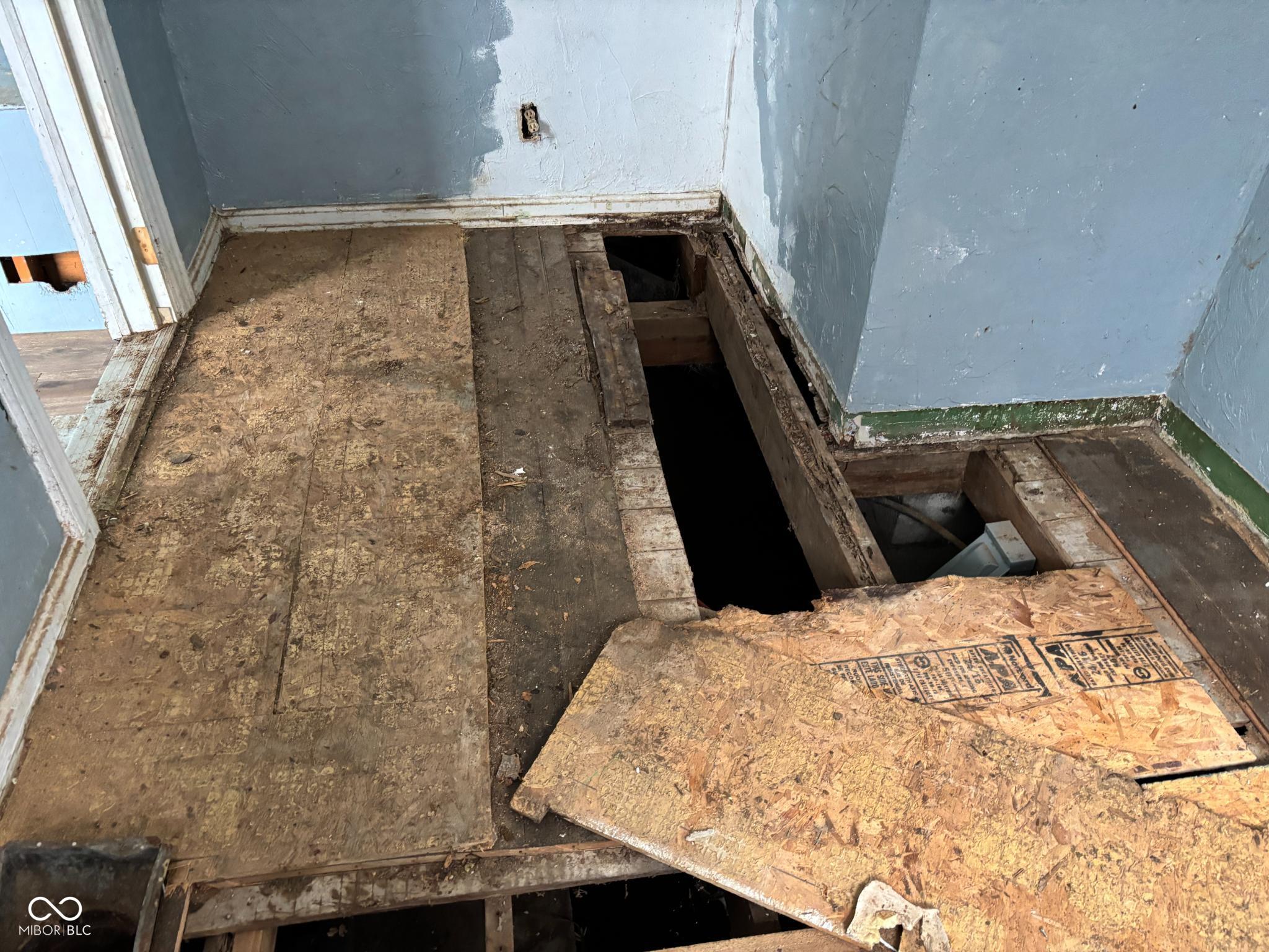 2317 Fowler Street Anderson, IN 46012 - Photo 17 of 29