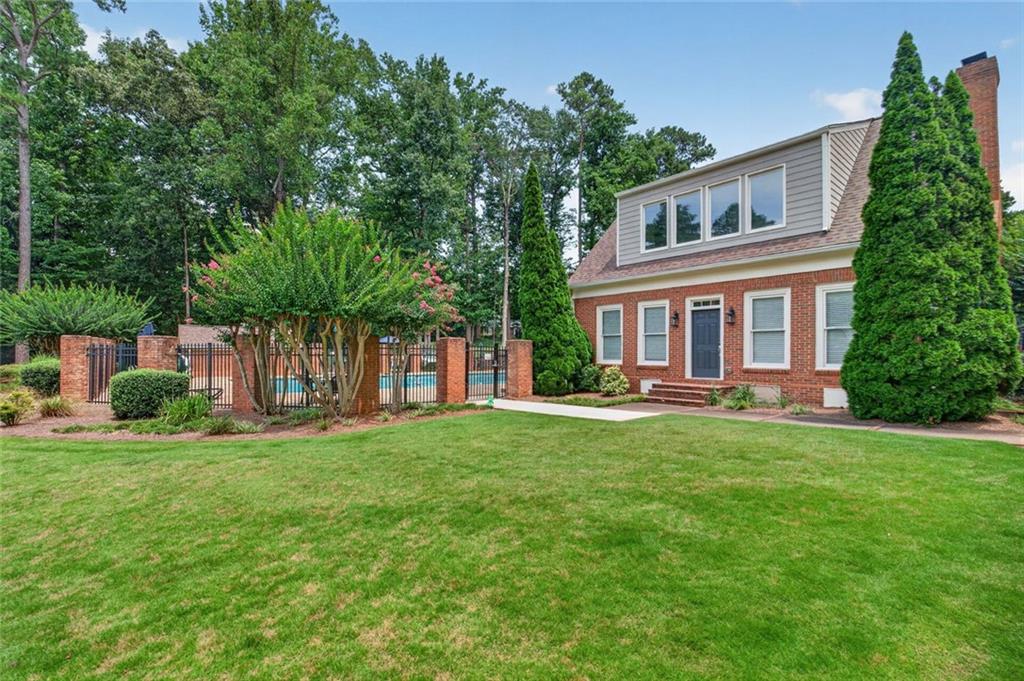4043 Penhurst Drive Marietta, GA 30062 - Photo 8 of 65