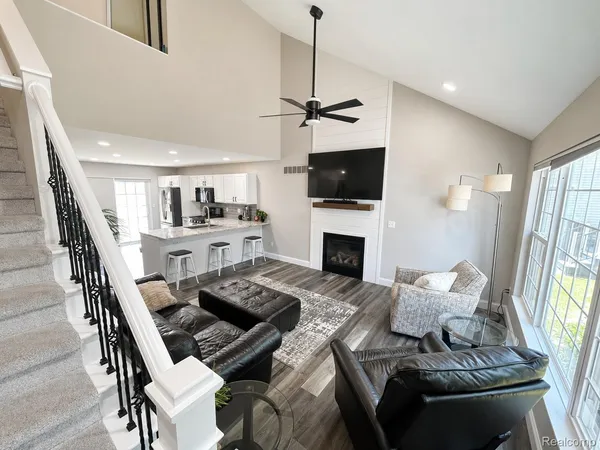 $244,900 | 2015 Pauls Court, Marysville, MI 48040