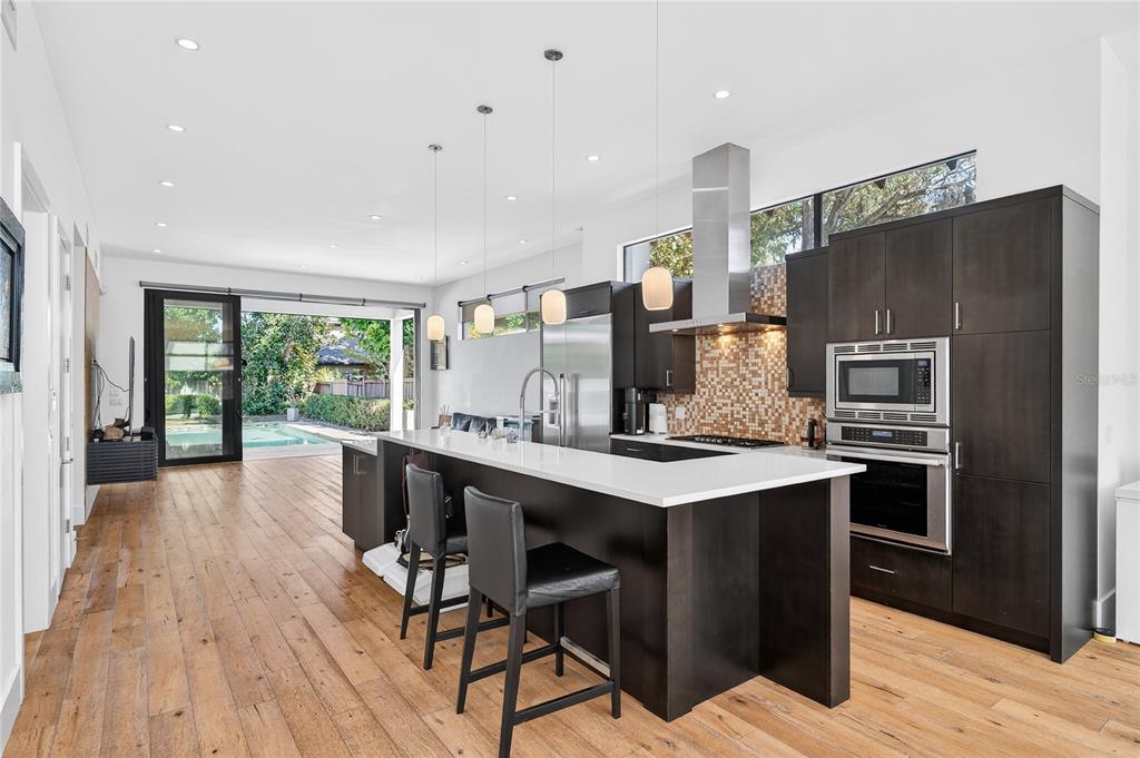 911 Golfview Street Orlando, FL 32804 - Photo 14 of 45