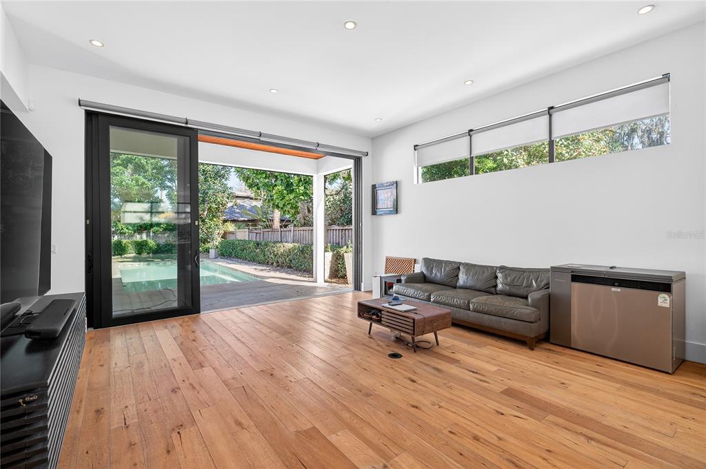 911 Golfview Street Orlando, FL 32804 - Photo 15 of 45