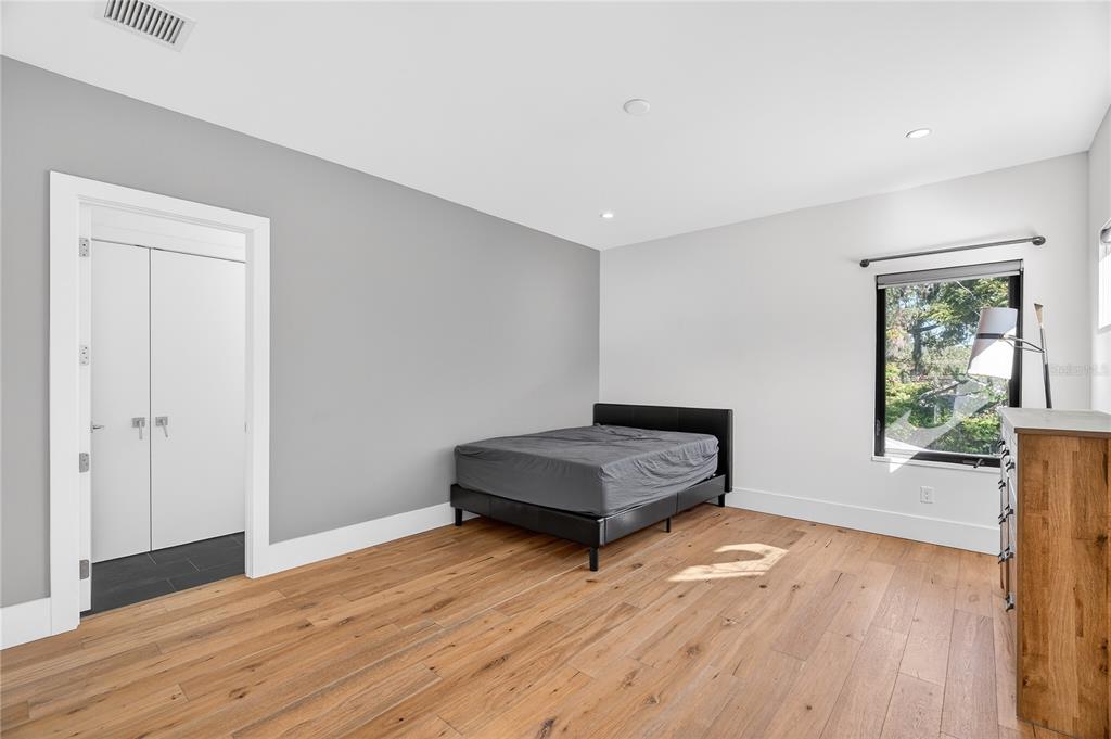 911 Golfview Street Orlando, FL 32804 - Photo 28 of 45