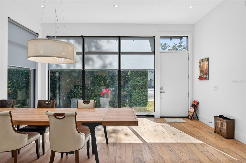 911 Golfview Street Orlando, FL 32804 - Photo 7 of 45