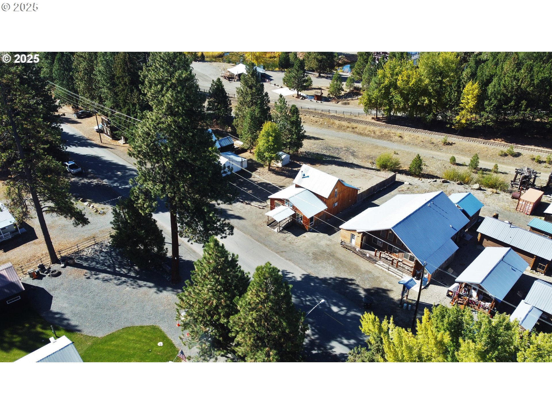 379 Mill Street Sumpter, OR 97877 - Photo 5 of 17 a black and white photo of a house