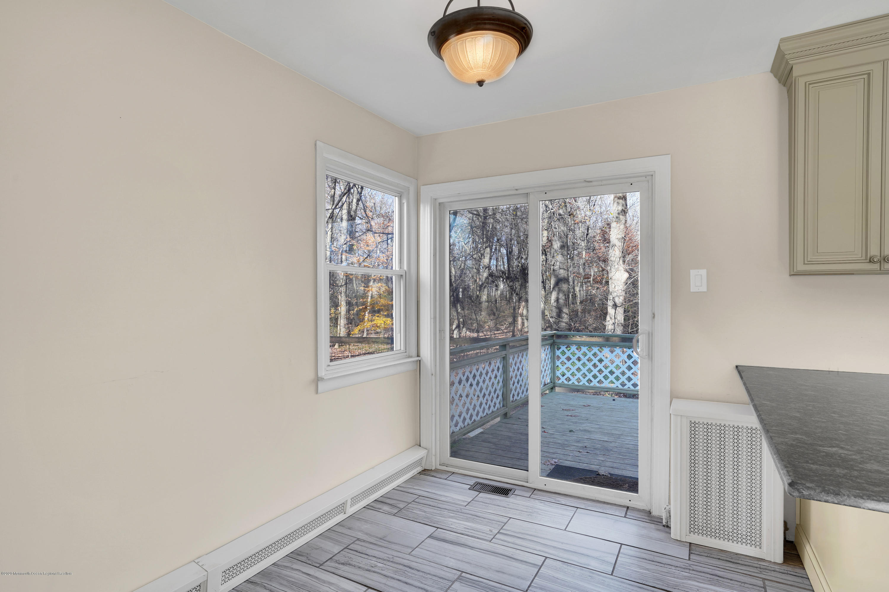 29 Woodsend Road Middletown, NJ 07748 - Photo 17 of 41 KITCHEN
