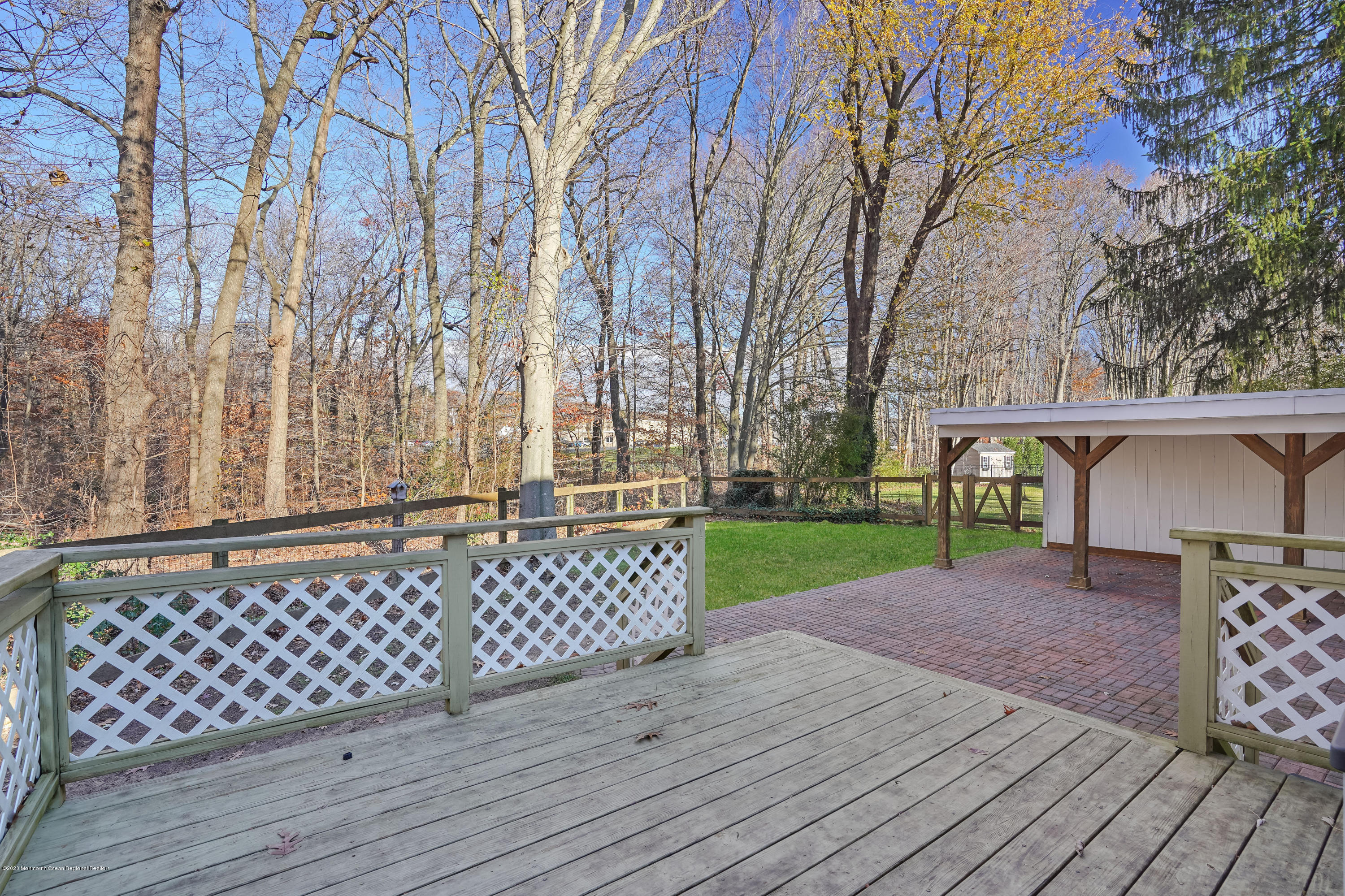 29 Woodsend Road Middletown, NJ 07748 - Photo 3 of 41 WOOD DECK