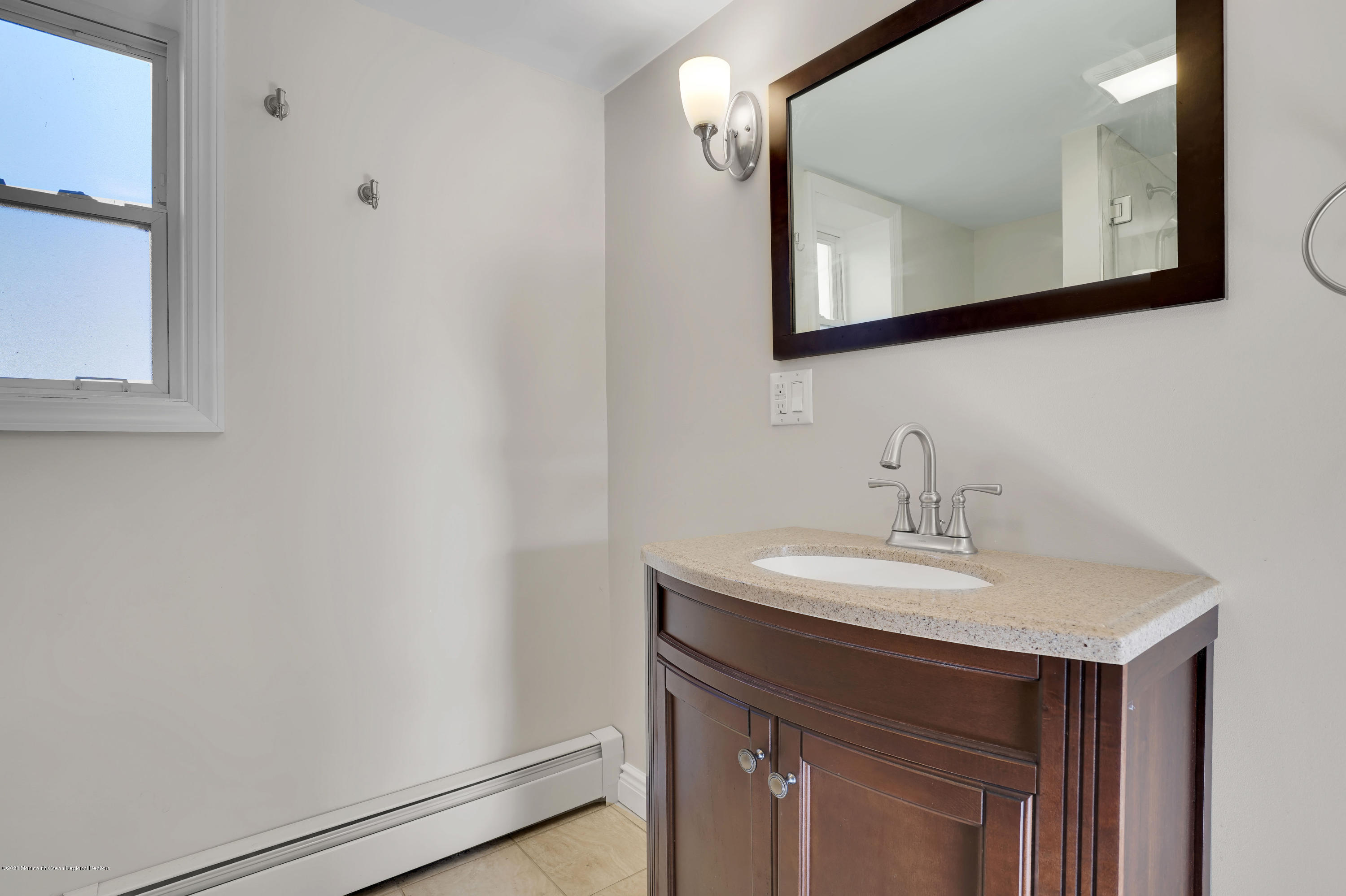 29 Woodsend Road Middletown, NJ 07748 - Photo 23 of 41 SECOND VIEW OF 1ST FLOOR FULL BATH