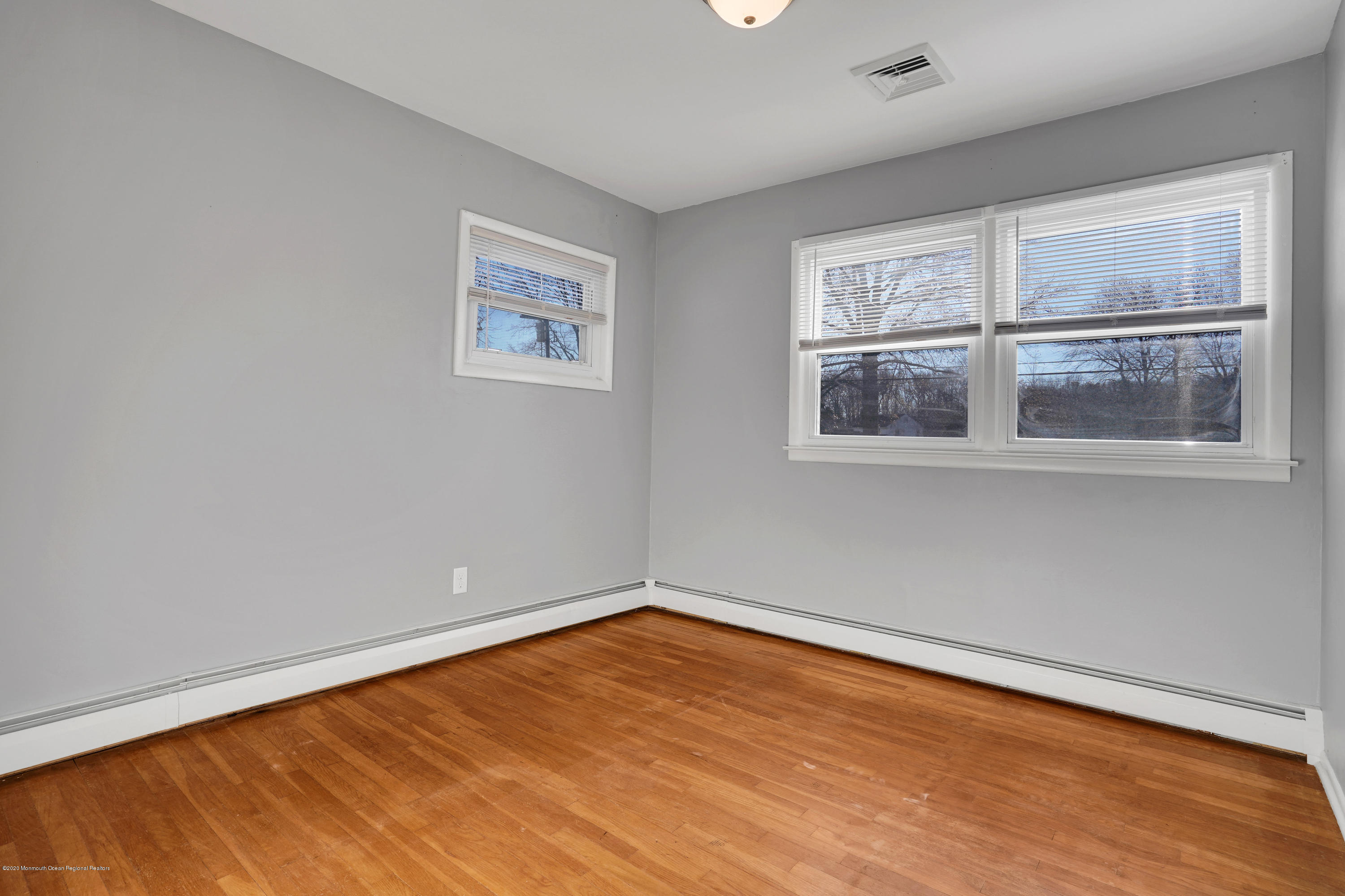 29 Woodsend Road Middletown, NJ 07748 - Photo 27 of 41 THIRD BEDROOM