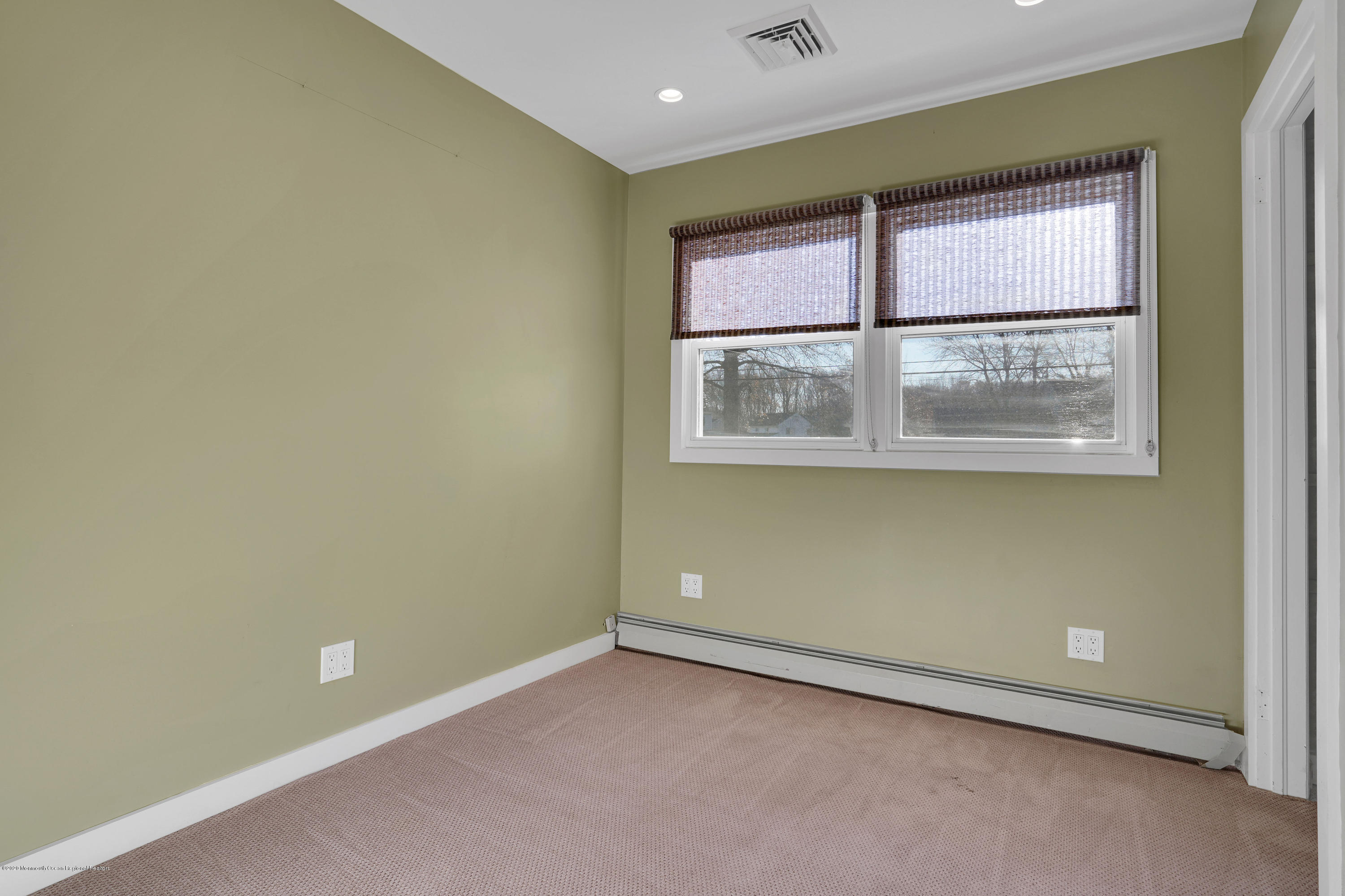 29 Woodsend Road Middletown, NJ 07748 - Photo 28 of 41 FOURTH BEDROOM