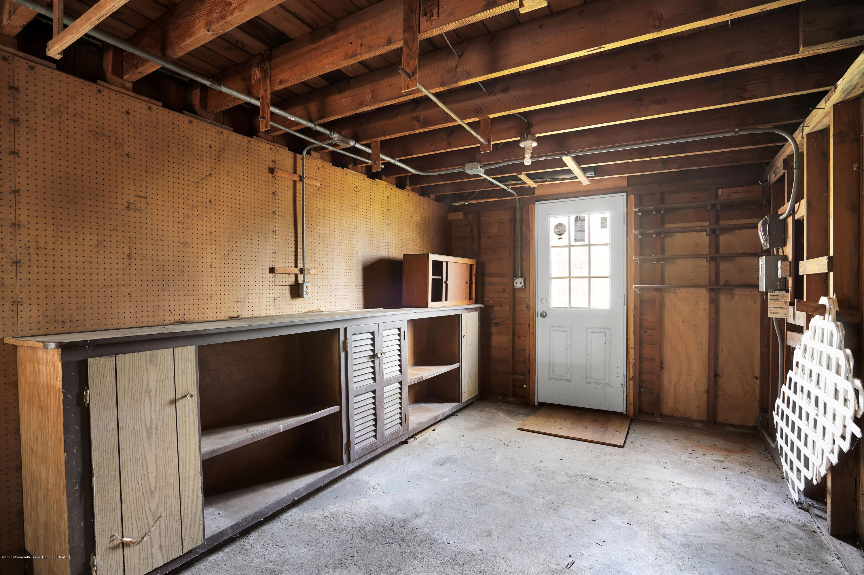 29 Woodsend Road Middletown, NJ 07748 - Photo 32 of 41 ATTACHED STORAGE SHED