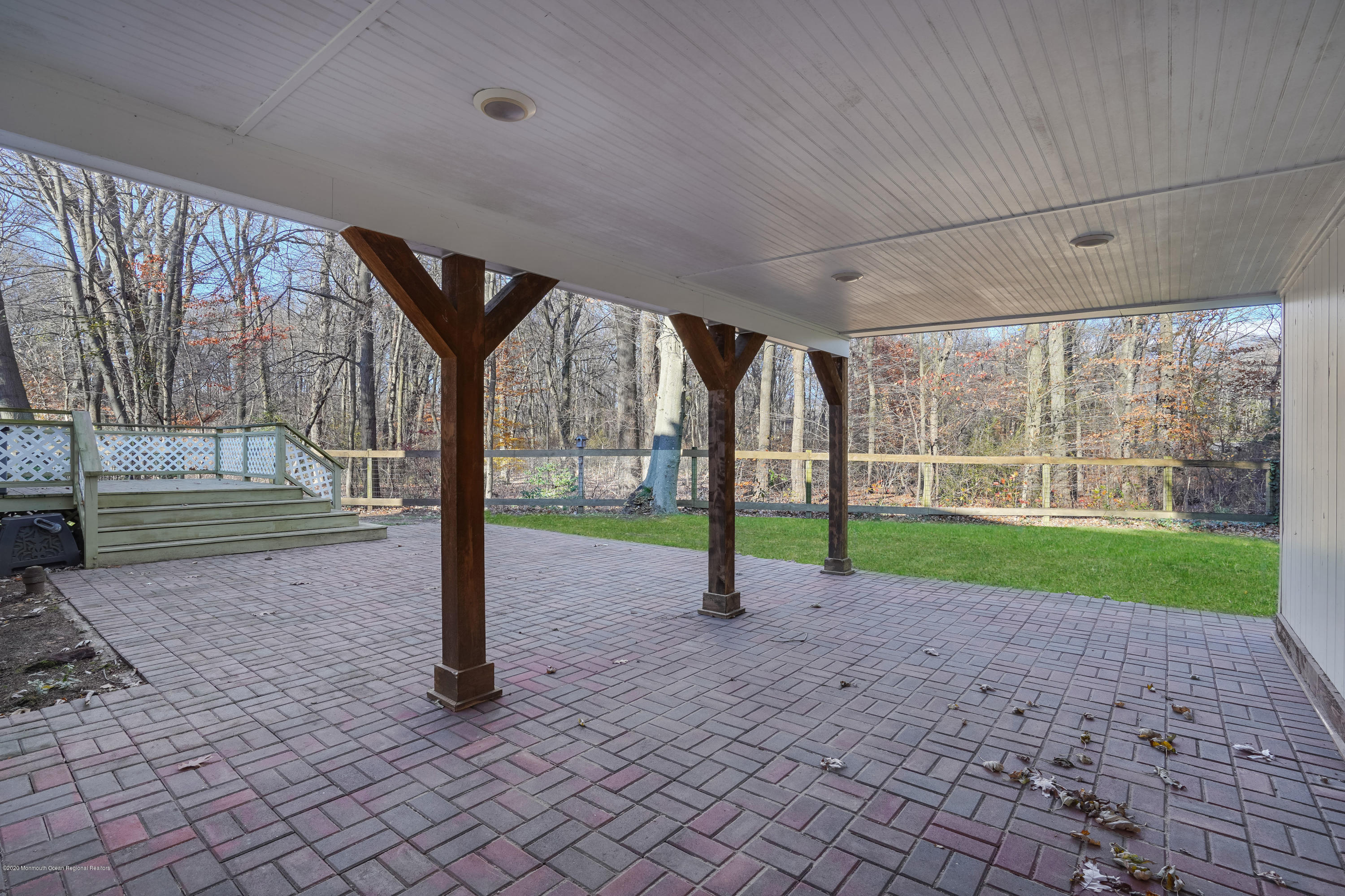 29 Woodsend Road Middletown, NJ 07748 - Photo 36 of 41 PAVER PATIO