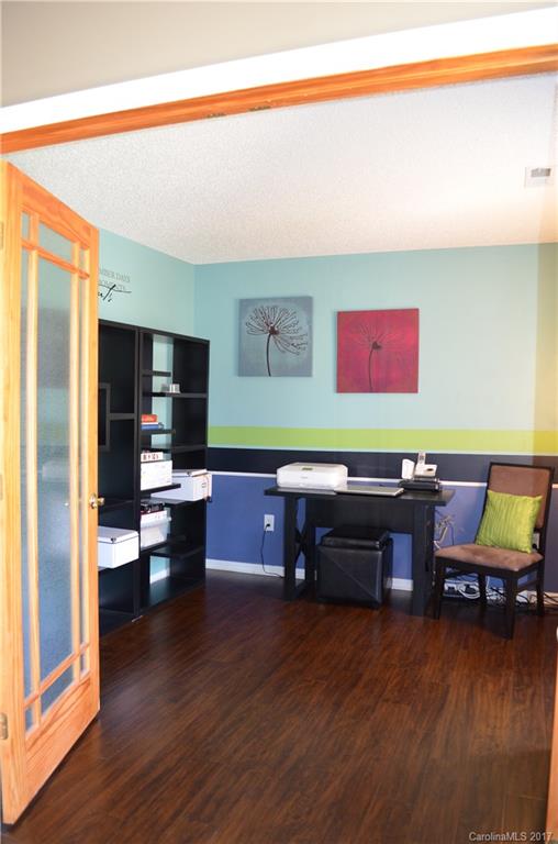 918 Reigate Road Charlotte, NC 28262 - Photo 3 of 24 Gallery Image 3