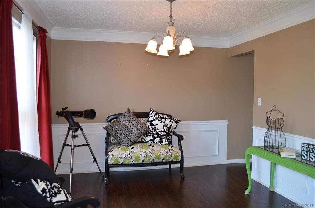918 Reigate Road Charlotte, NC 28262 - Photo 4 of 24 Gallery Image 4