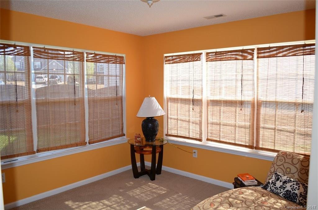 918 Reigate Road Charlotte, NC 28262 - Photo 5 of 24 Gallery Image 5