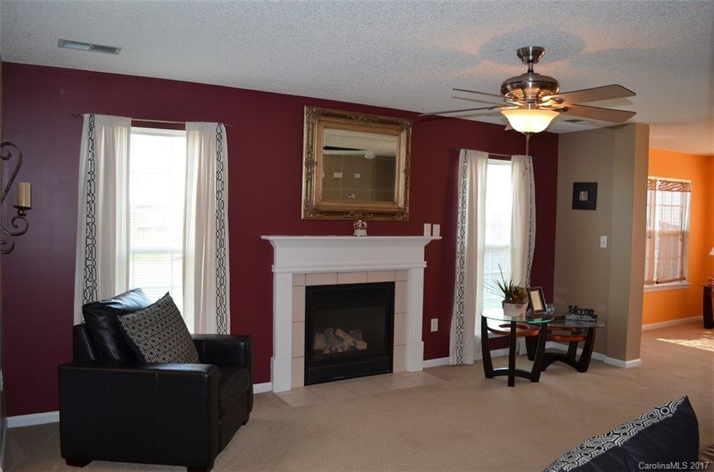 918 Reigate Road Charlotte, NC 28262 - Photo 8 of 24 Gallery Image 8