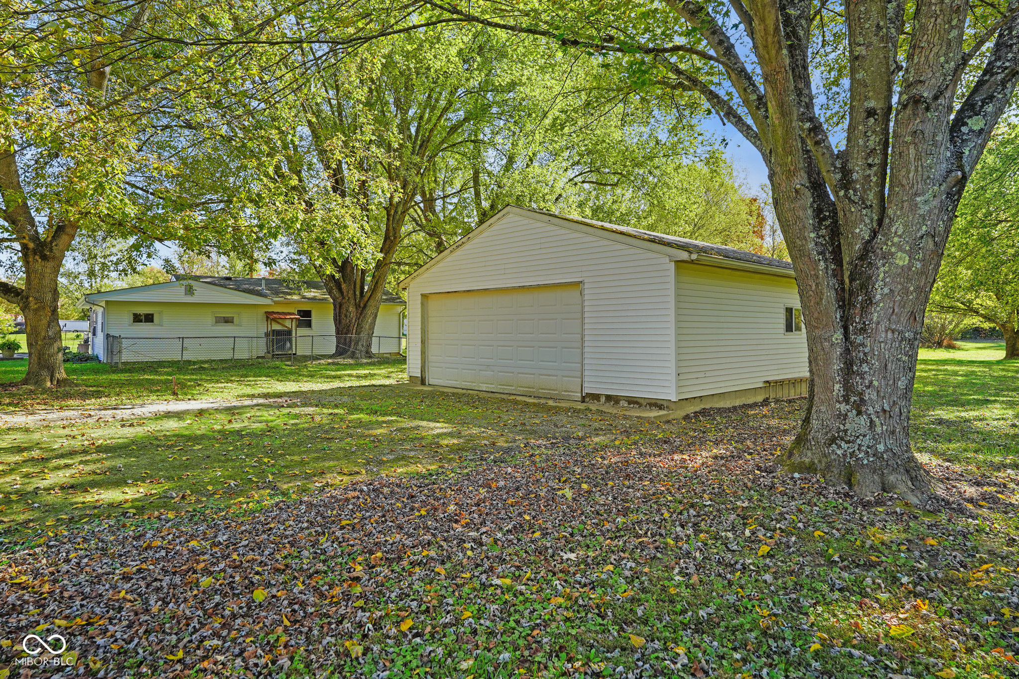 4987 Aqua Isle Road Nashville, IN 47448 - Photo 4 of 41