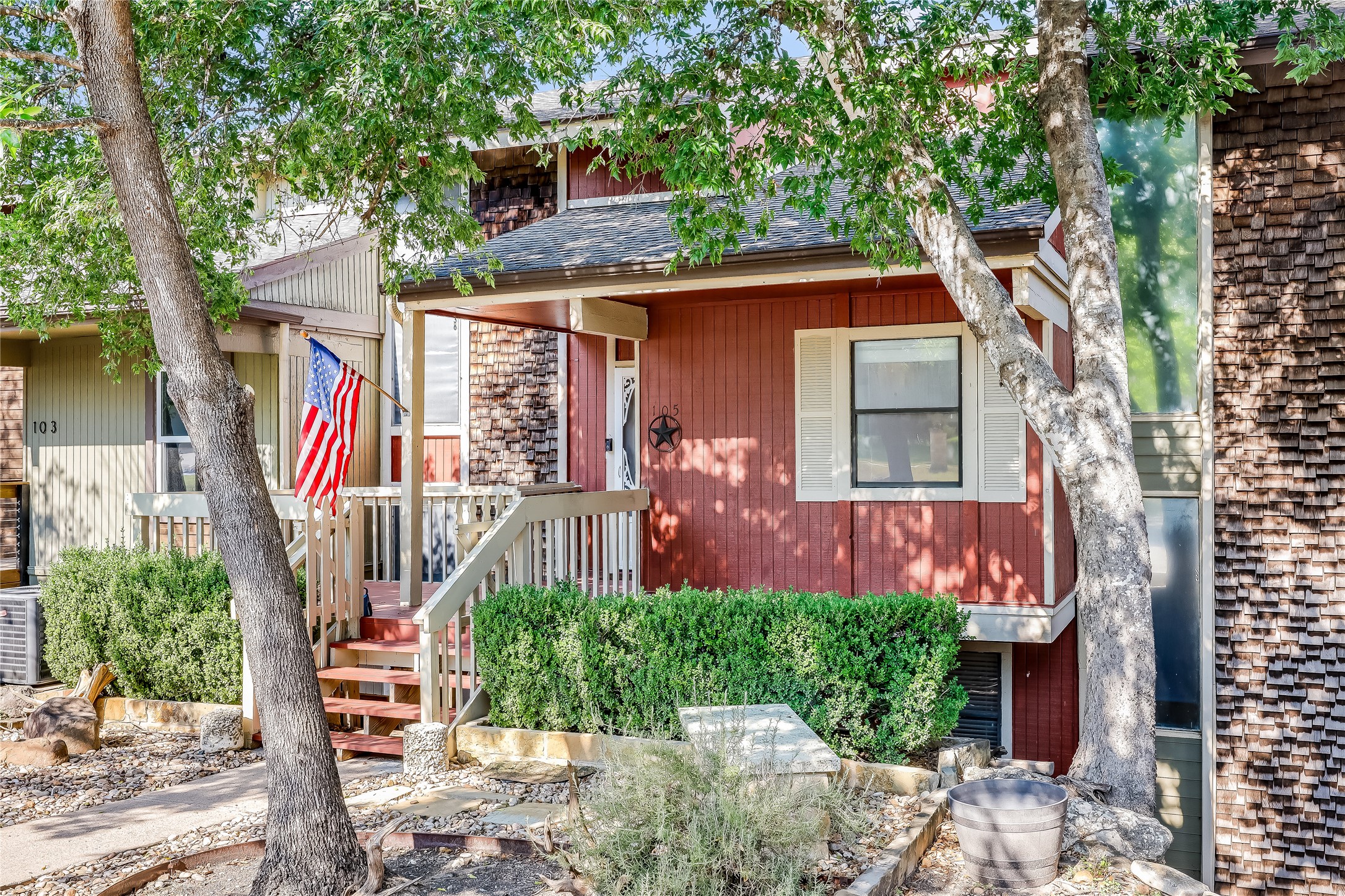 105 Comanche Drive Point Venture, TX 78645 - Photo 4 of 31