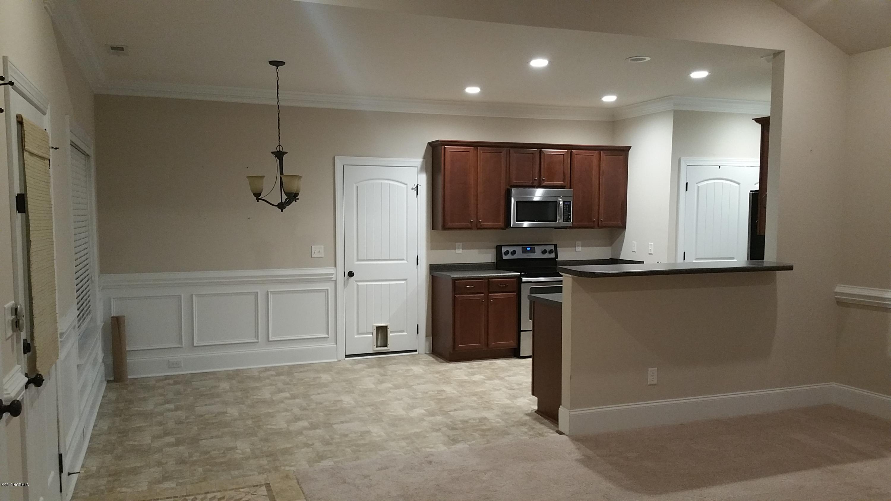 307 Hardison Road Holly Ridge, NC 28445 - Photo 4 of 14 20170728_050956