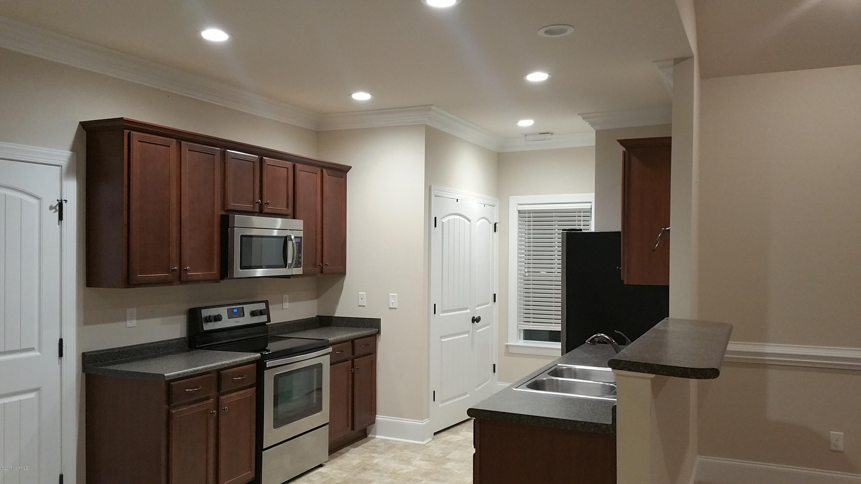 307 Hardison Road Holly Ridge, NC 28445 - Photo 7 of 14 20170728_050930