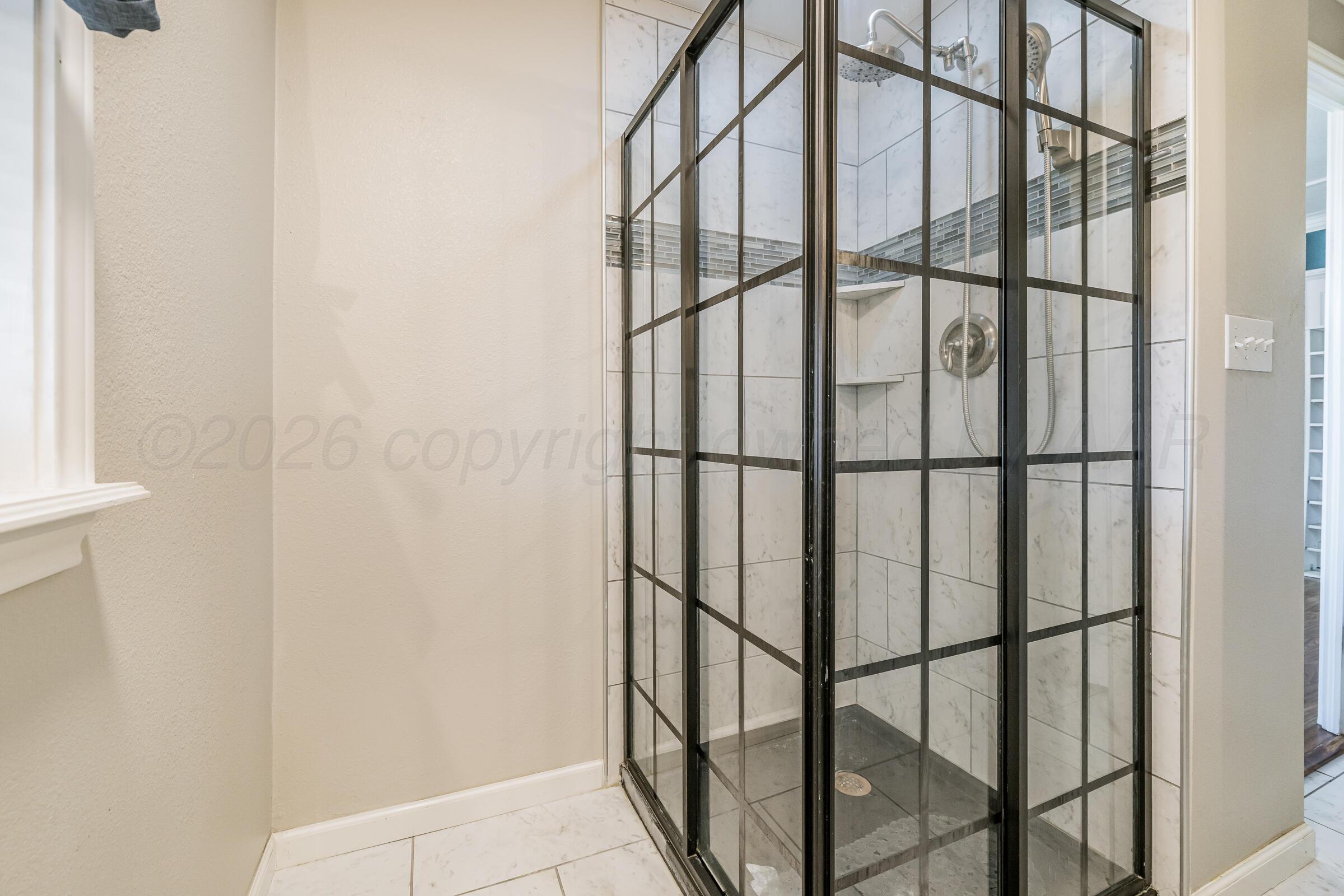 3314 Kingston Road Amarillo, TX 79106 - Photo 19 of 25 Bathroom 1