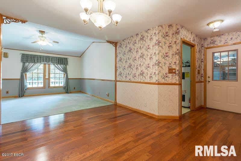 2715 Market Road Marion, IL 62959 - Photo 18 of 29 Gallery Image 18