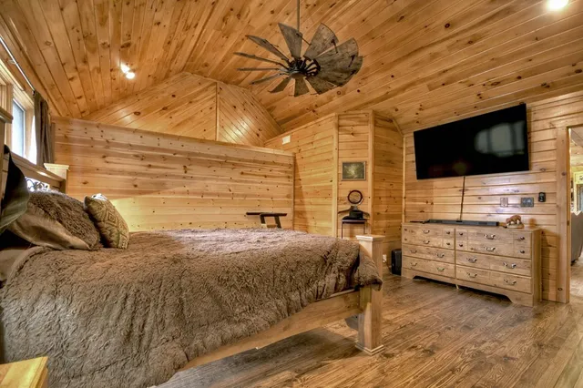 $1,050,000 | 324 Cooper Creek Drive, Suches, GA 30572