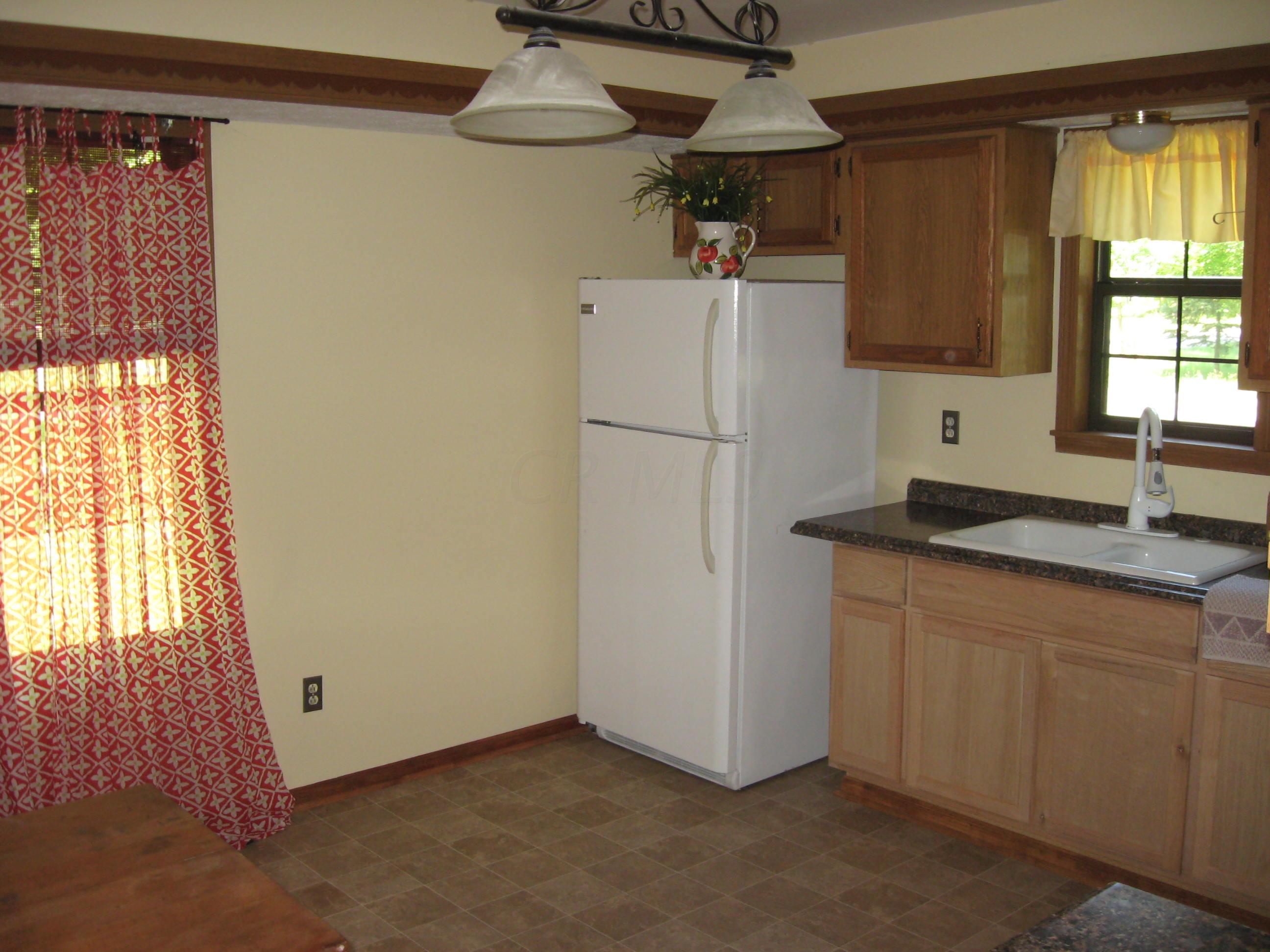 2641 Abington Road Columbus, OH 43231 - Photo 9 of 45 Gallery Image 9