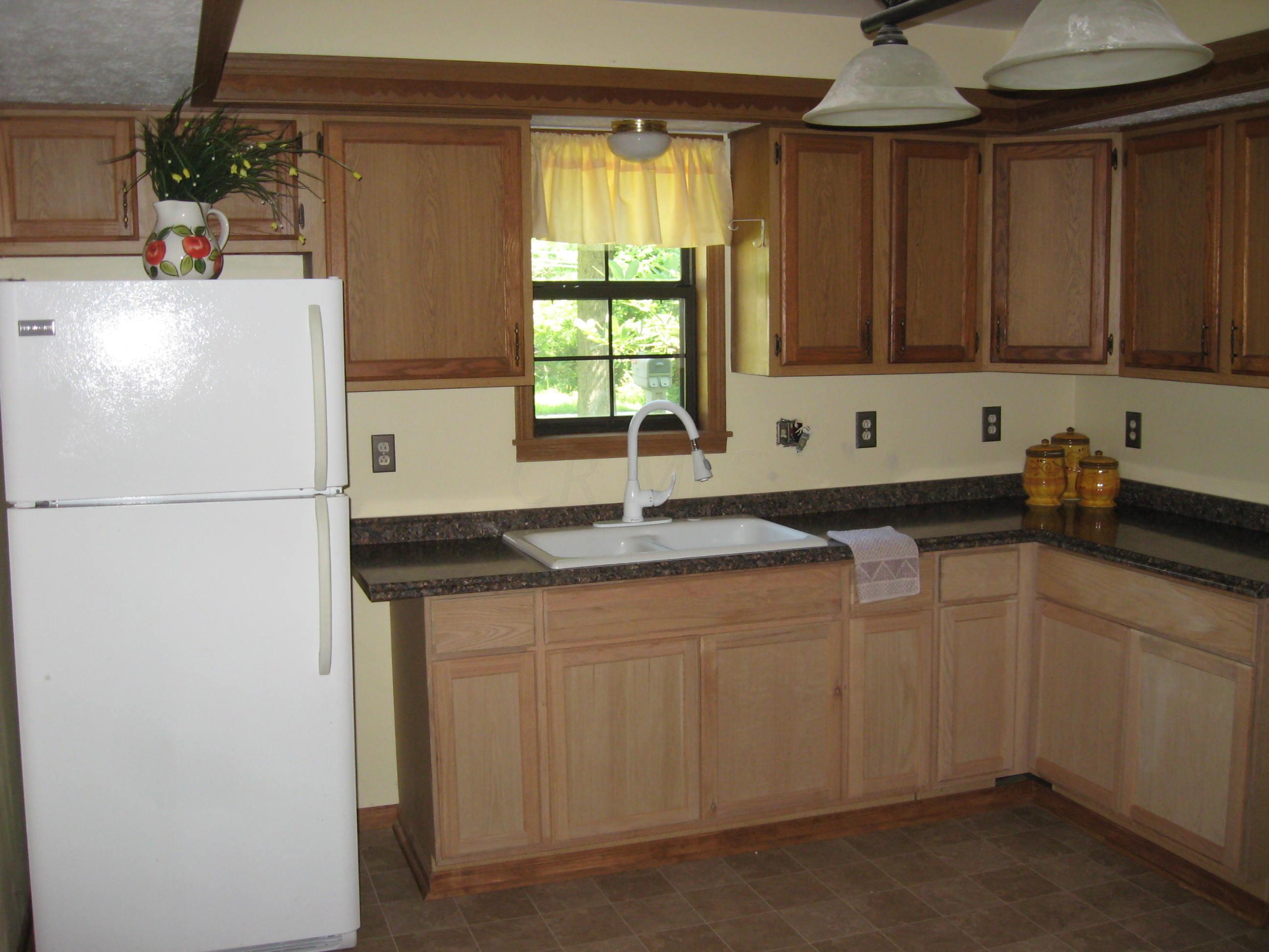 2641 Abington Road Columbus, OH 43231 - Photo 10 of 45 Gallery Image 10
