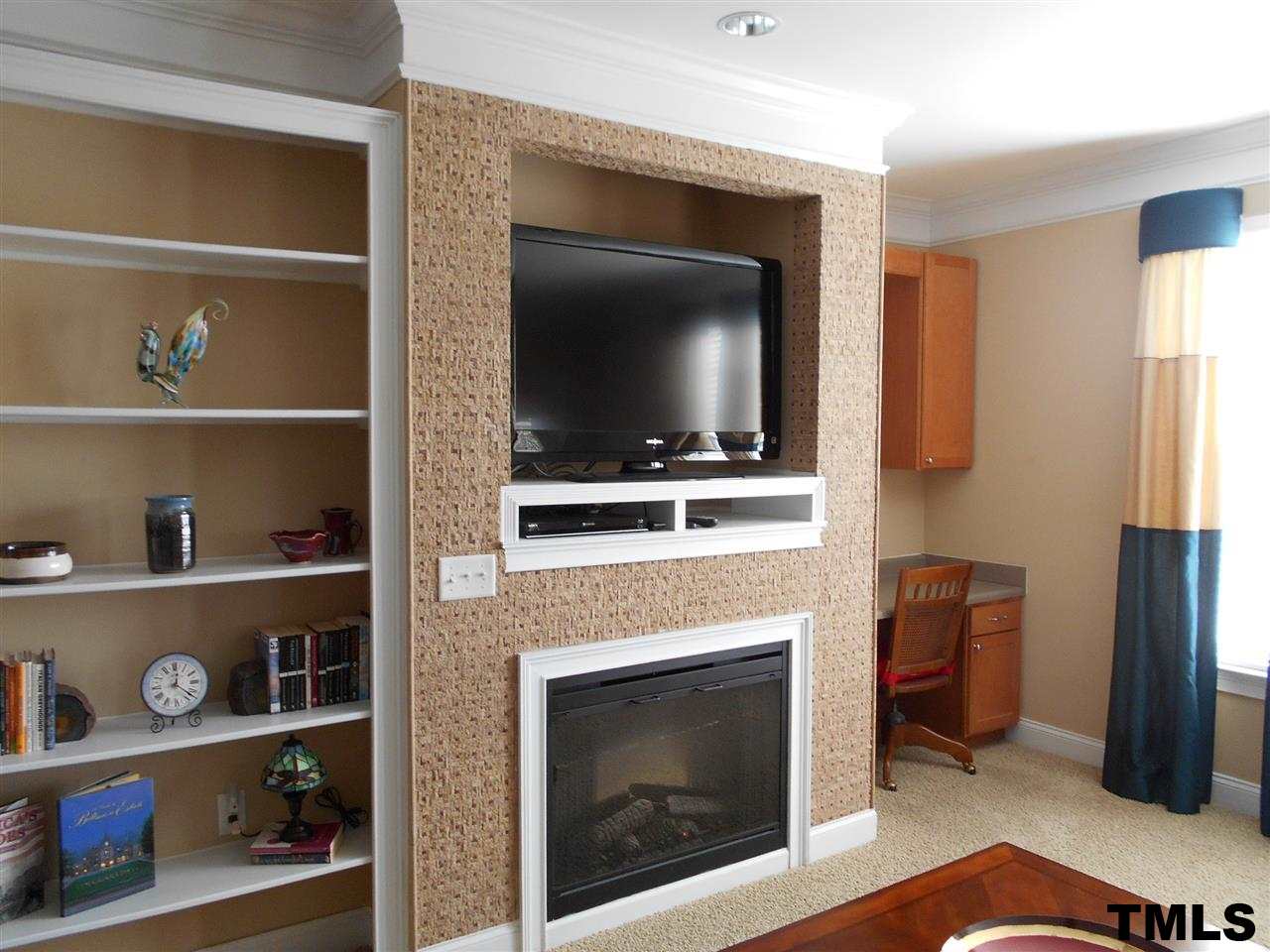 3811 Lunceston Way, Unit 304 Raleigh, NC 27613 - Photo 4 of 23 Gallery Image 4