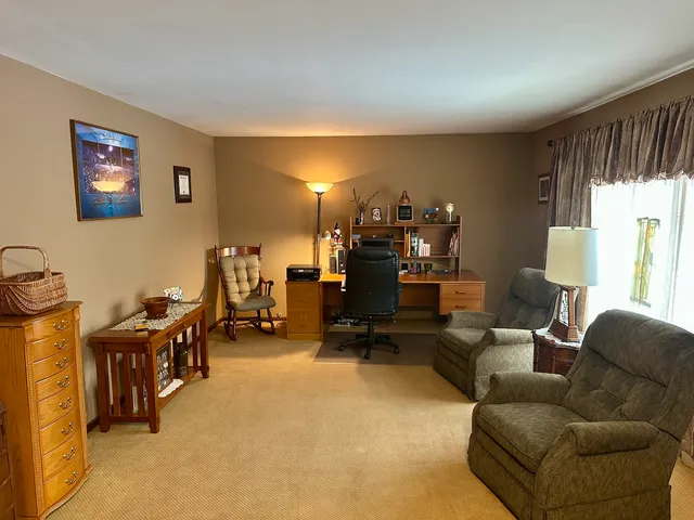 $369,000 | 15813 Jon Road, Oak Forest, IL 60452