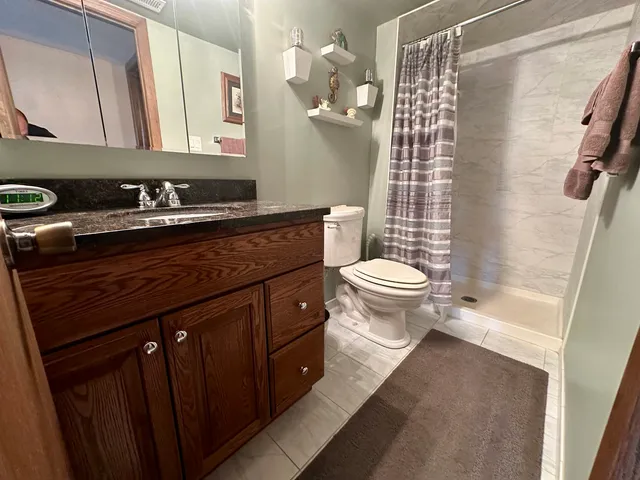 $369,000 | 15813 Jon Road, Oak Forest, IL 60452