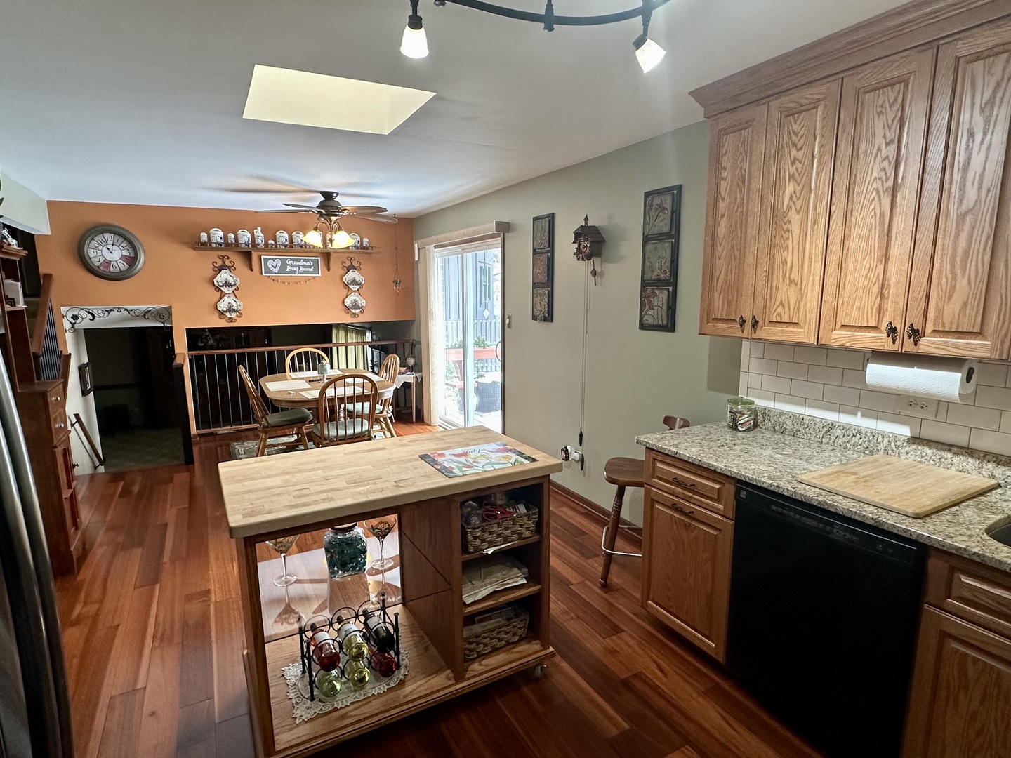 15813 Jon Road Oak Forest, IL 60452 - Photo 9 of 34