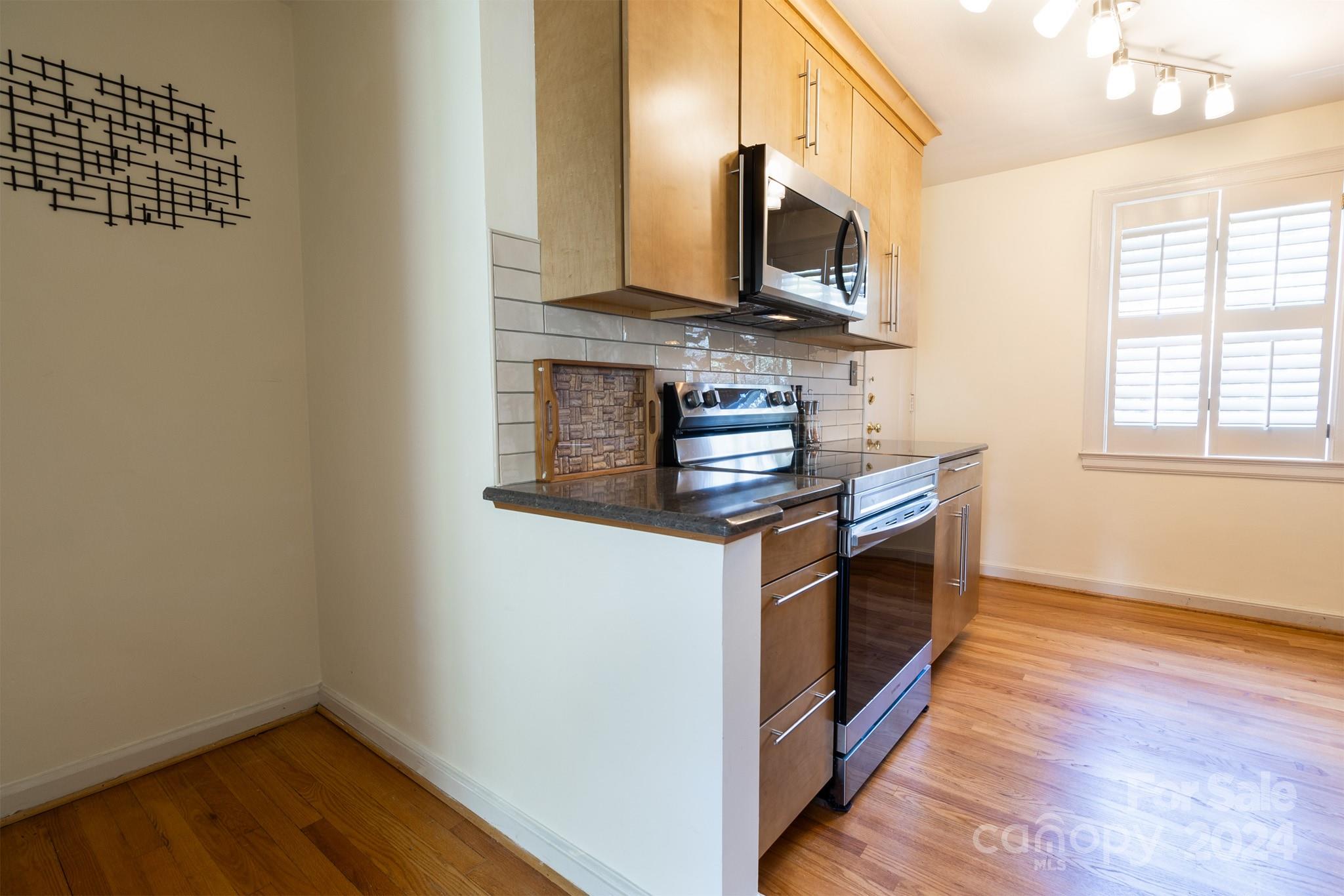 106 Colville Road, Unit 32B Charlotte, NC 28207 - Photo 8 of 27 Gallery Image 8