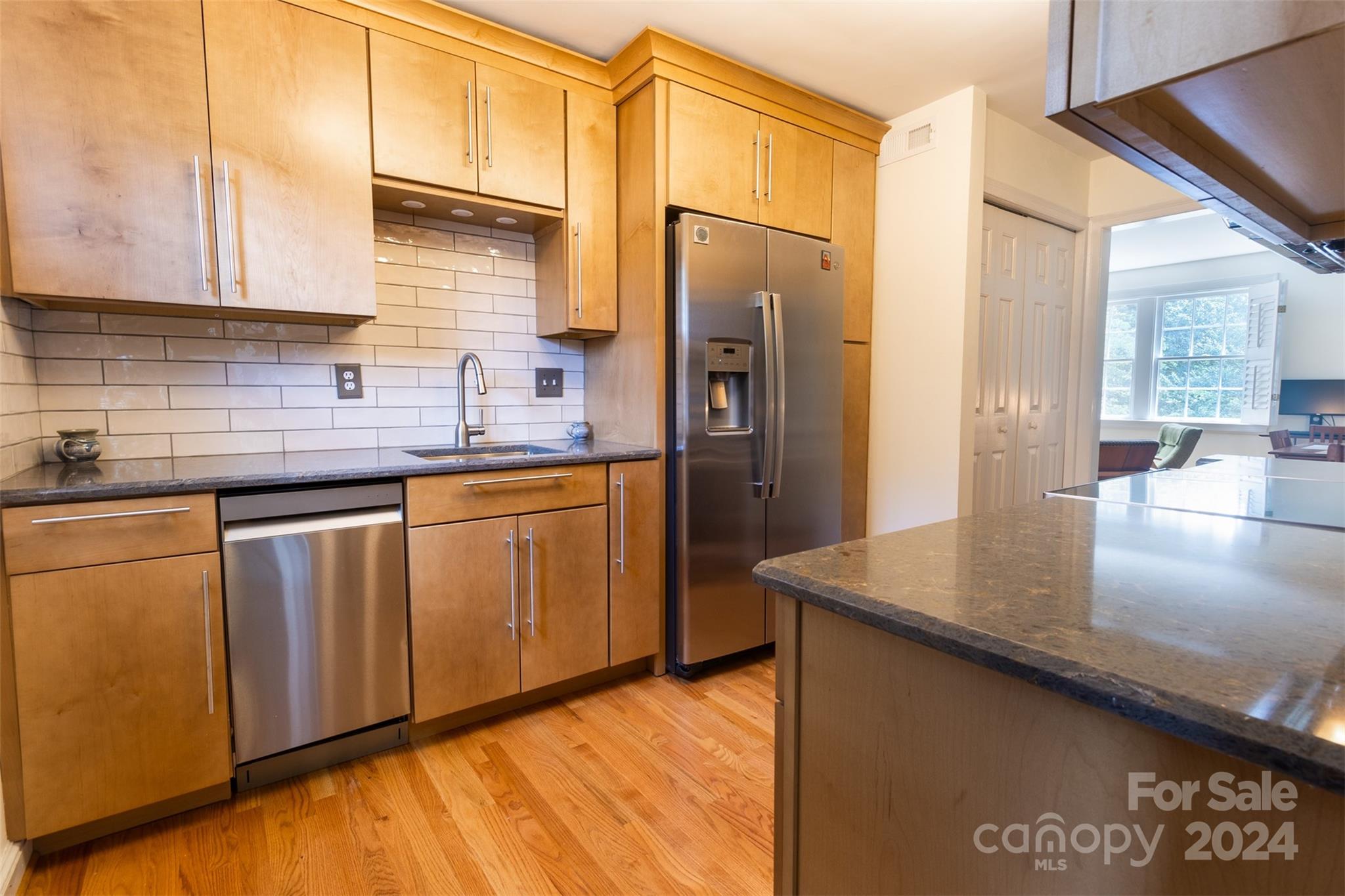 106 Colville Road, Unit 32B Charlotte, NC 28207 - Photo 10 of 27 Gallery Image 10