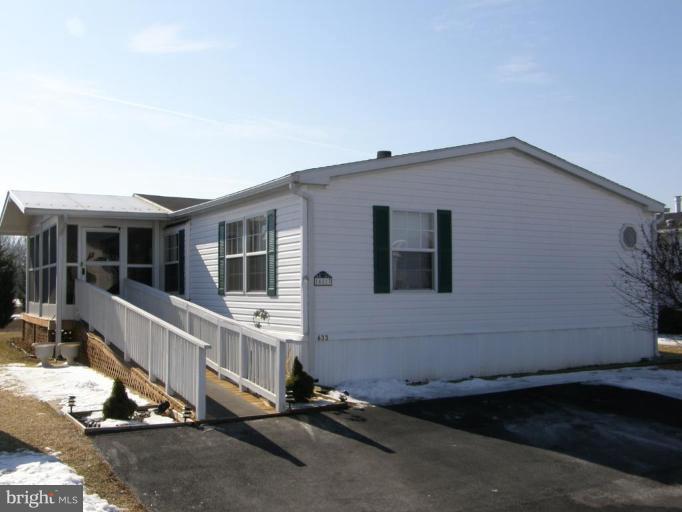 16817 Alcott Road, Unit 633 Hagerstown, MD 21740 - Photo 1 of 14 Exterior (Main)