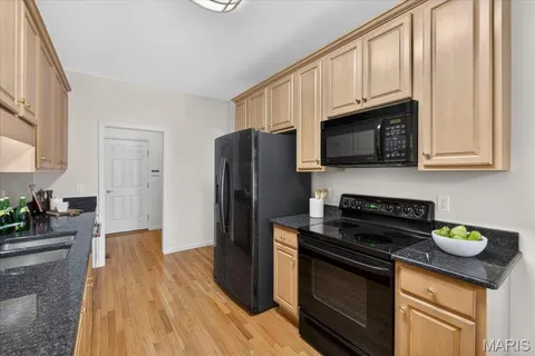 $399,900 | 5105 Worthington Terrace, Unit 42, St. Louis, MO 63128