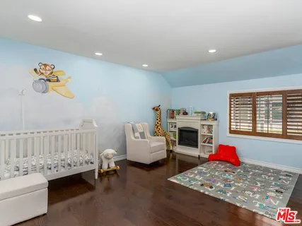 $3,195,000 | 15405 Valley Vista Boulevard, Sherman Oaks, CA 91403