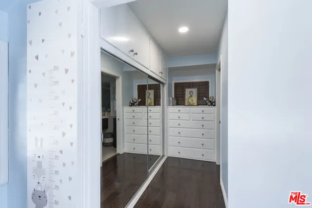 $3,195,000 | 15405 Valley Vista Boulevard, Sherman Oaks, CA 91403