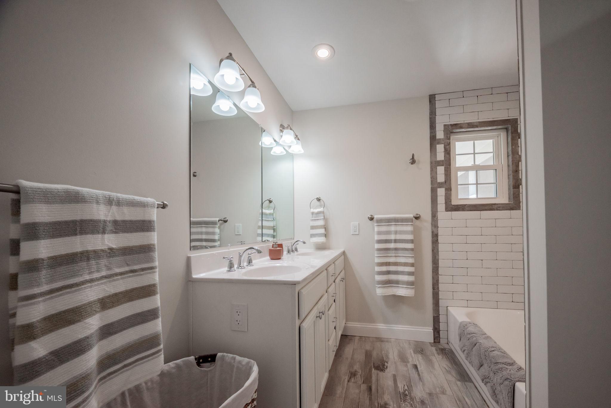 1382 Pole Bridge Road Middletown, DE 19709 - Photo 21 of 43 Hall Bath