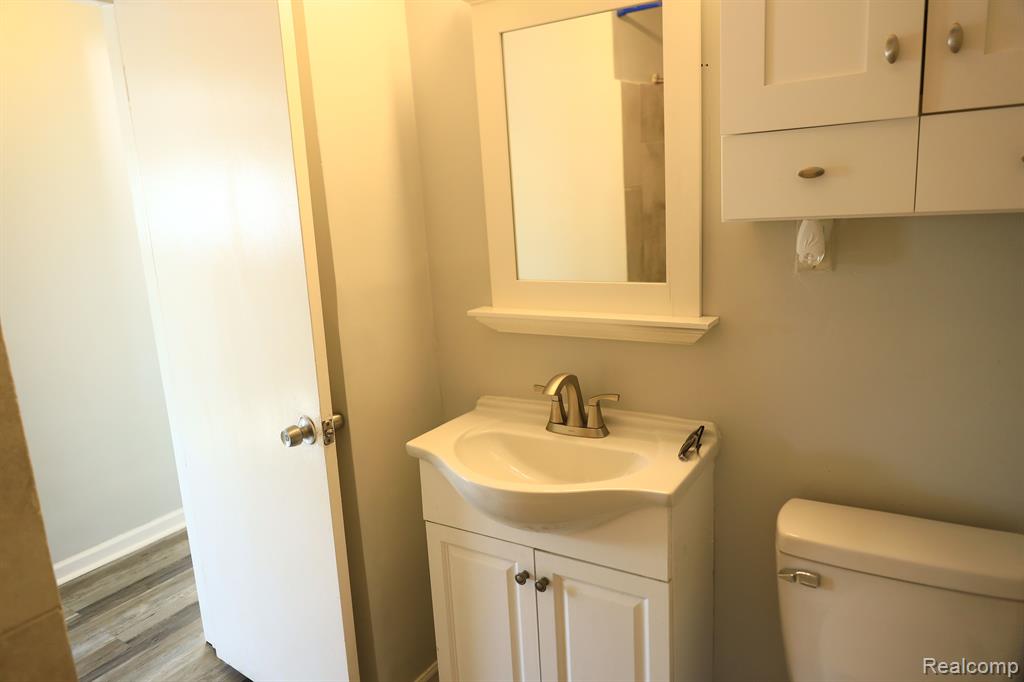20118 Lahser Road Detroit, MI 48219 - Photo 10 of 15 Gallery Image 10