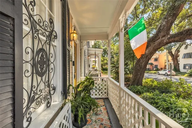 $1,284,500 | 528 East Jones Street, Savannah, GA 31401