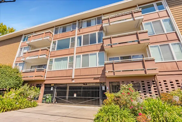 $659,000 | 2601 College Avenue, Unit 208, Berkeley, CA 94704