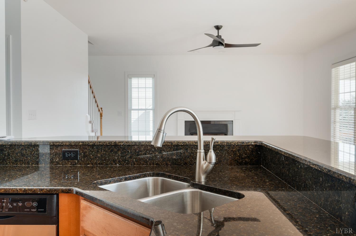 1166 Caperton Way Forest, VA 24551 - Photo 13 of 59