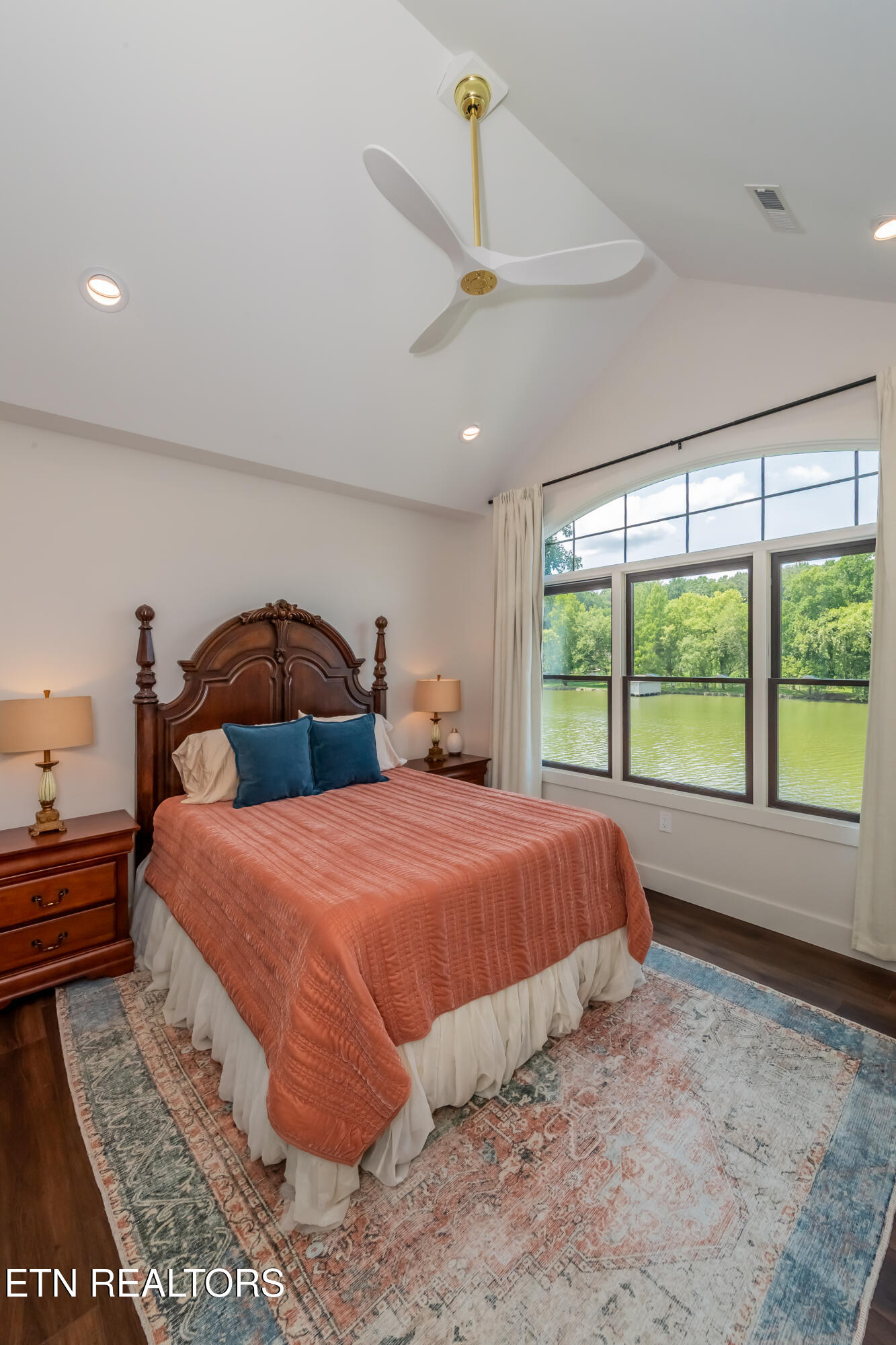 5033 Riversedge Road Louisville, TN 37777 - Photo 32 of 51 P