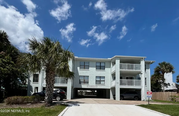 $2,150 | 221 6th Avenue South, Unit C, Jacksonville Beach, FL 32250