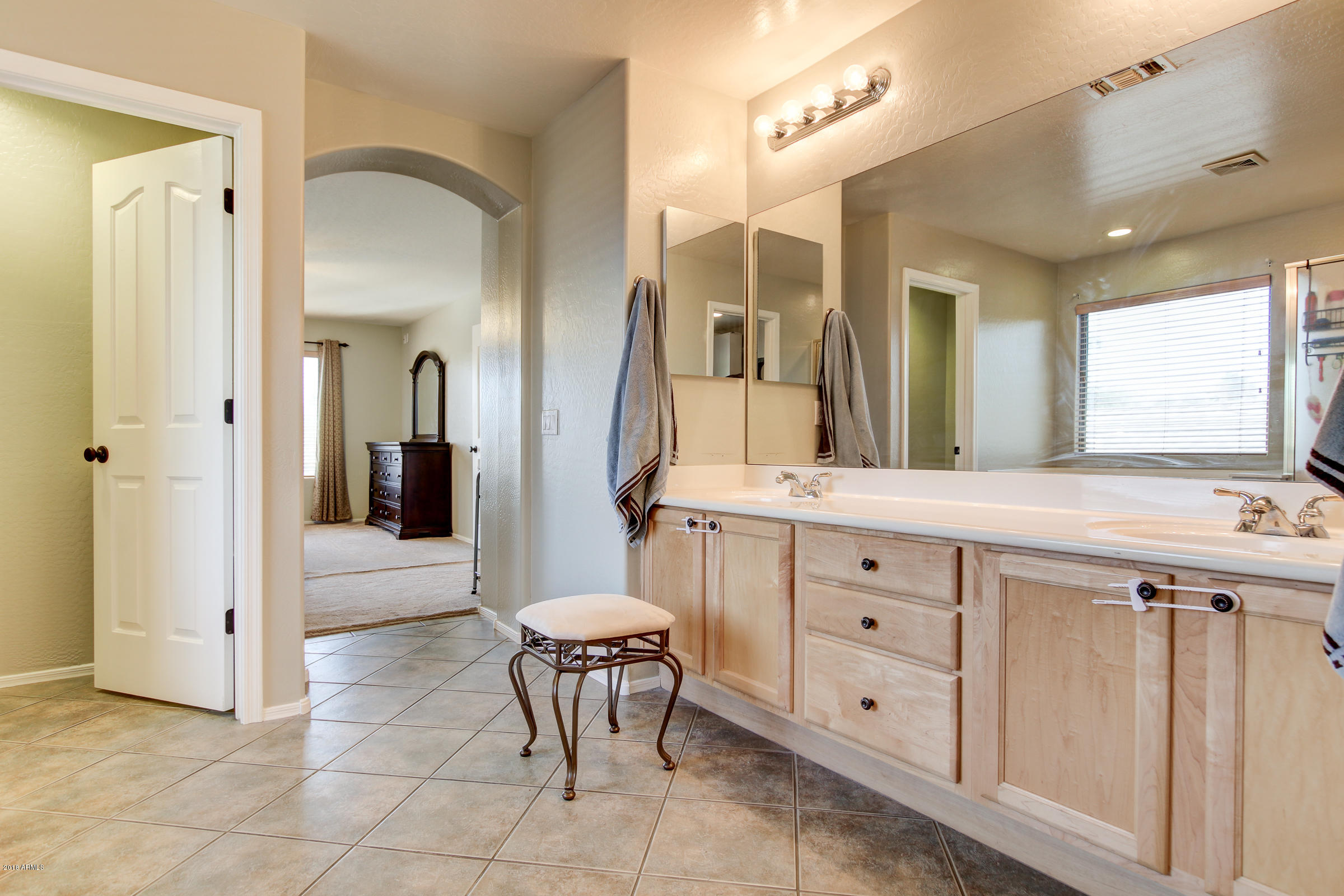 2536 South Martingale Road Gilbert, AZ 85295 - Photo 29 of 50 2536 S Martingale Rd-40
