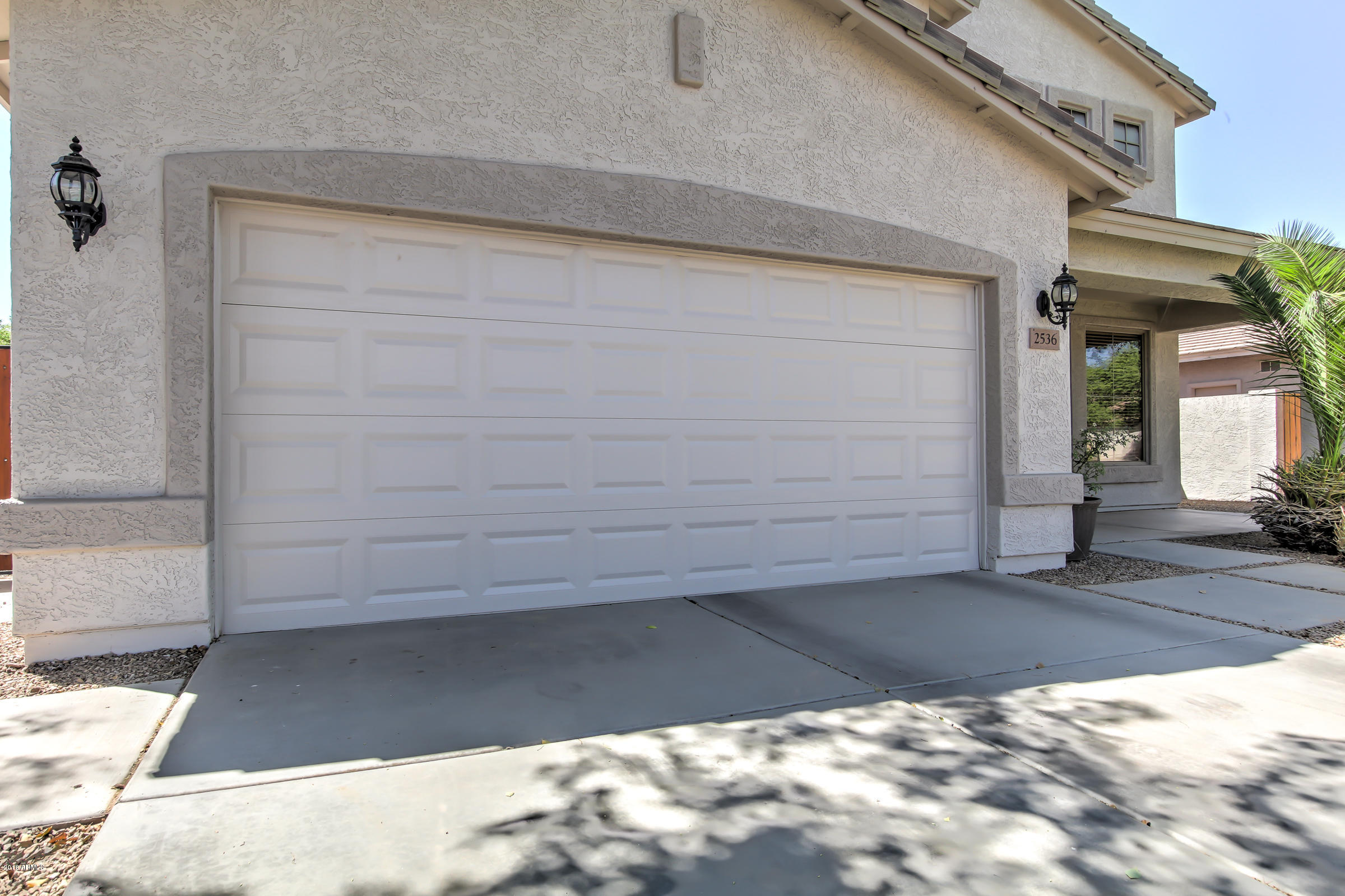 2536 South Martingale Road Gilbert, AZ 85295 - Photo 8 of 50 2536 S Martingale Rd-5