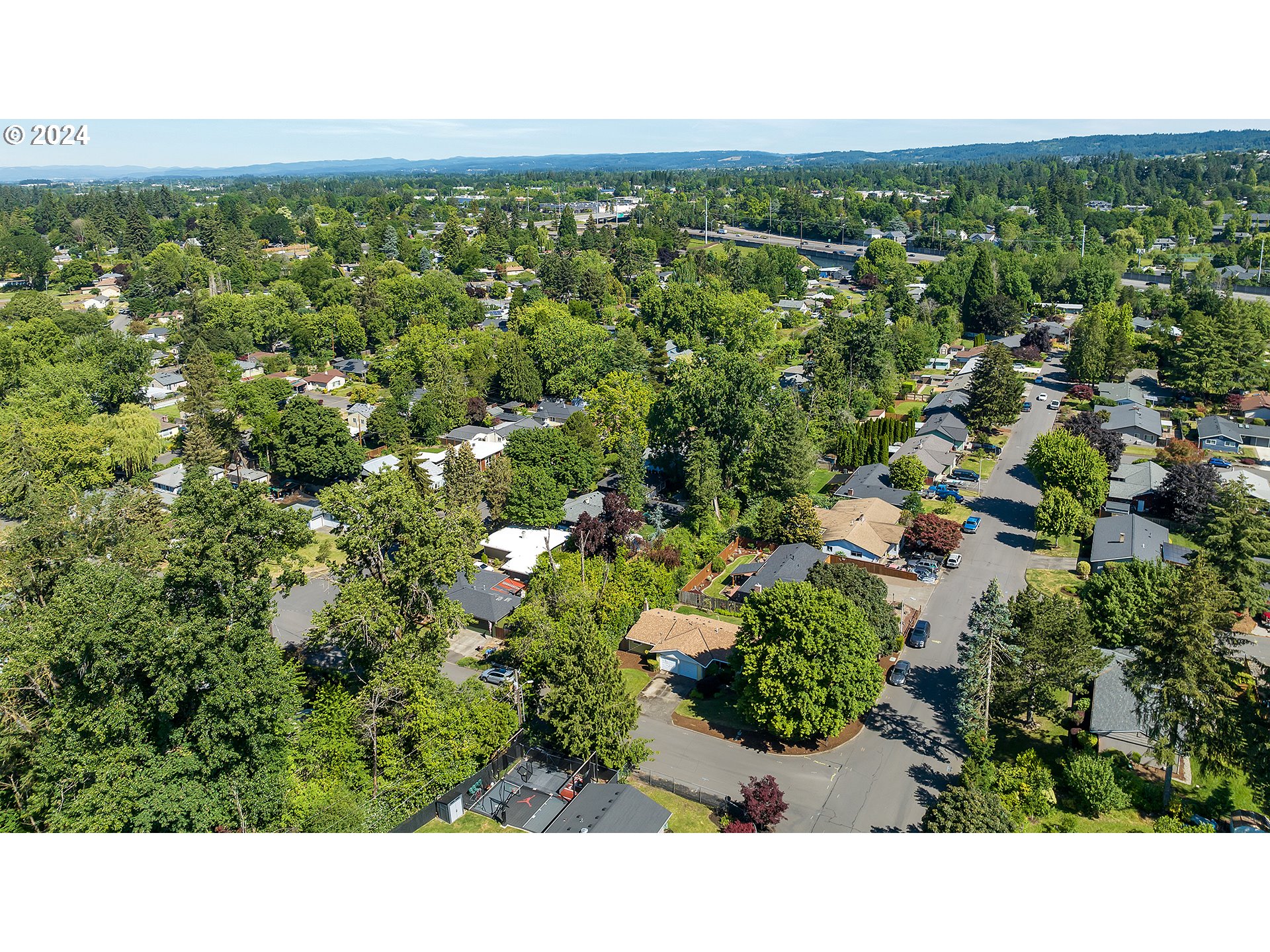 13035 Southwest Rita Drive Beaverton, OR 97005 - Photo 25 of 27 Drone View/UAV
