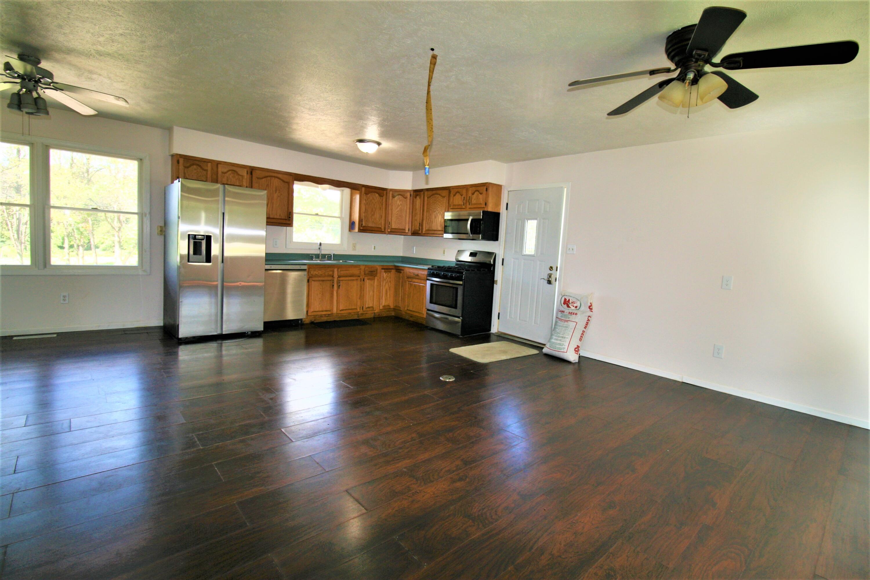 1256 Marsh Road Plainwell, MI 49080 - Photo 10 of 42 IMG_9685
