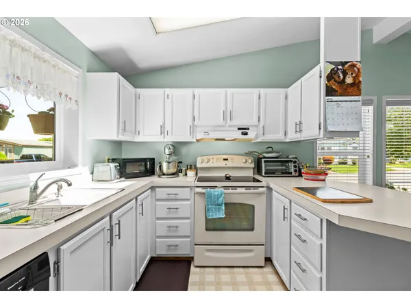 $185,000 | 3355 North Delta Highway, Unit 181, Eugene, OR 97408